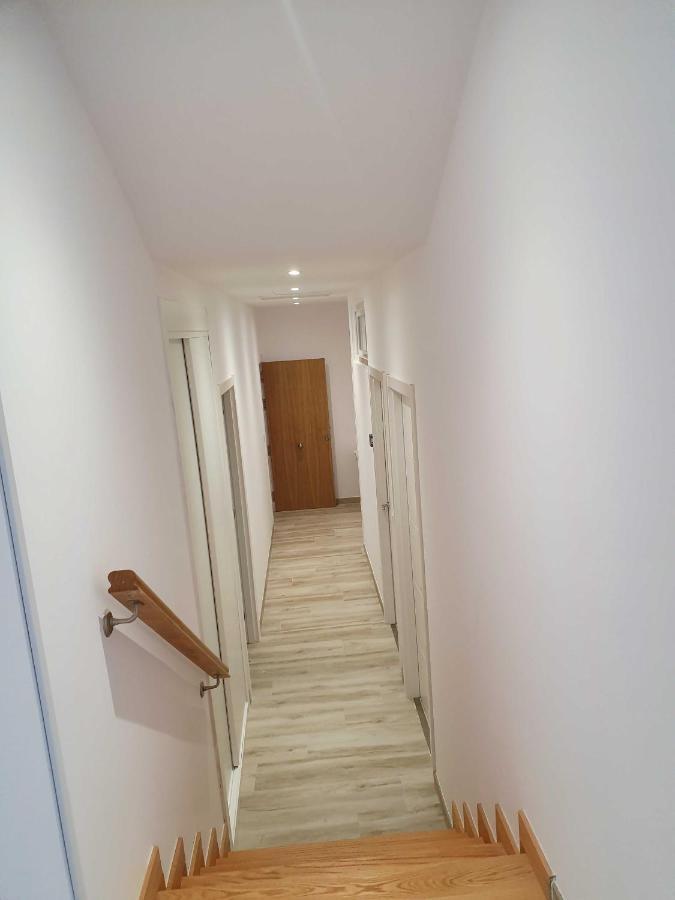Acogedor Apartamento En El Centro De Monforte 몬포르테데레모스 외부 사진